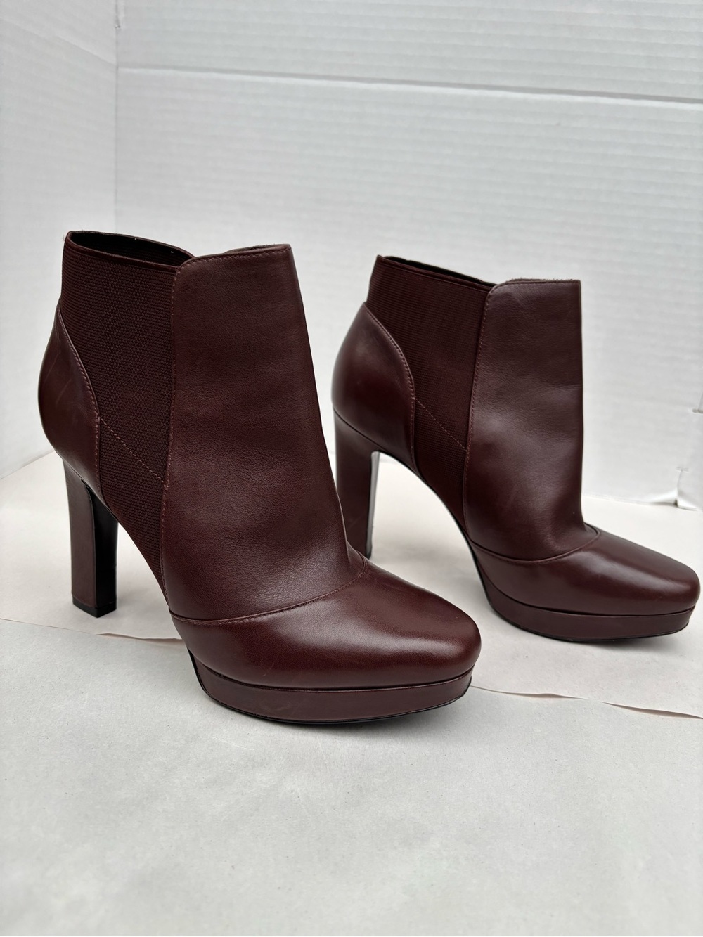 Via Spiga Burgundy leather Platform Square Toe Ankle Boots High Heels Size 6M